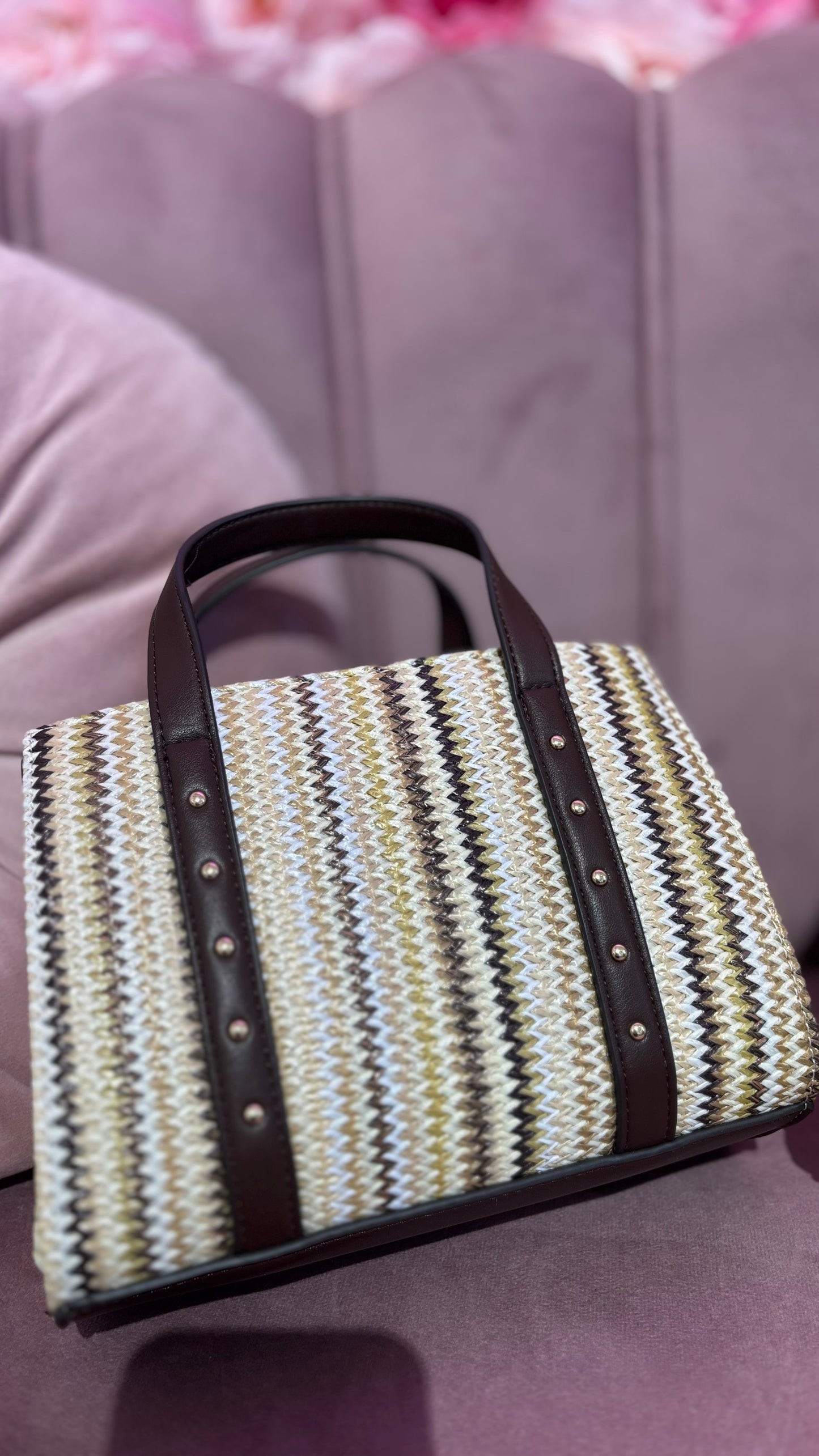 Borsa Inayah