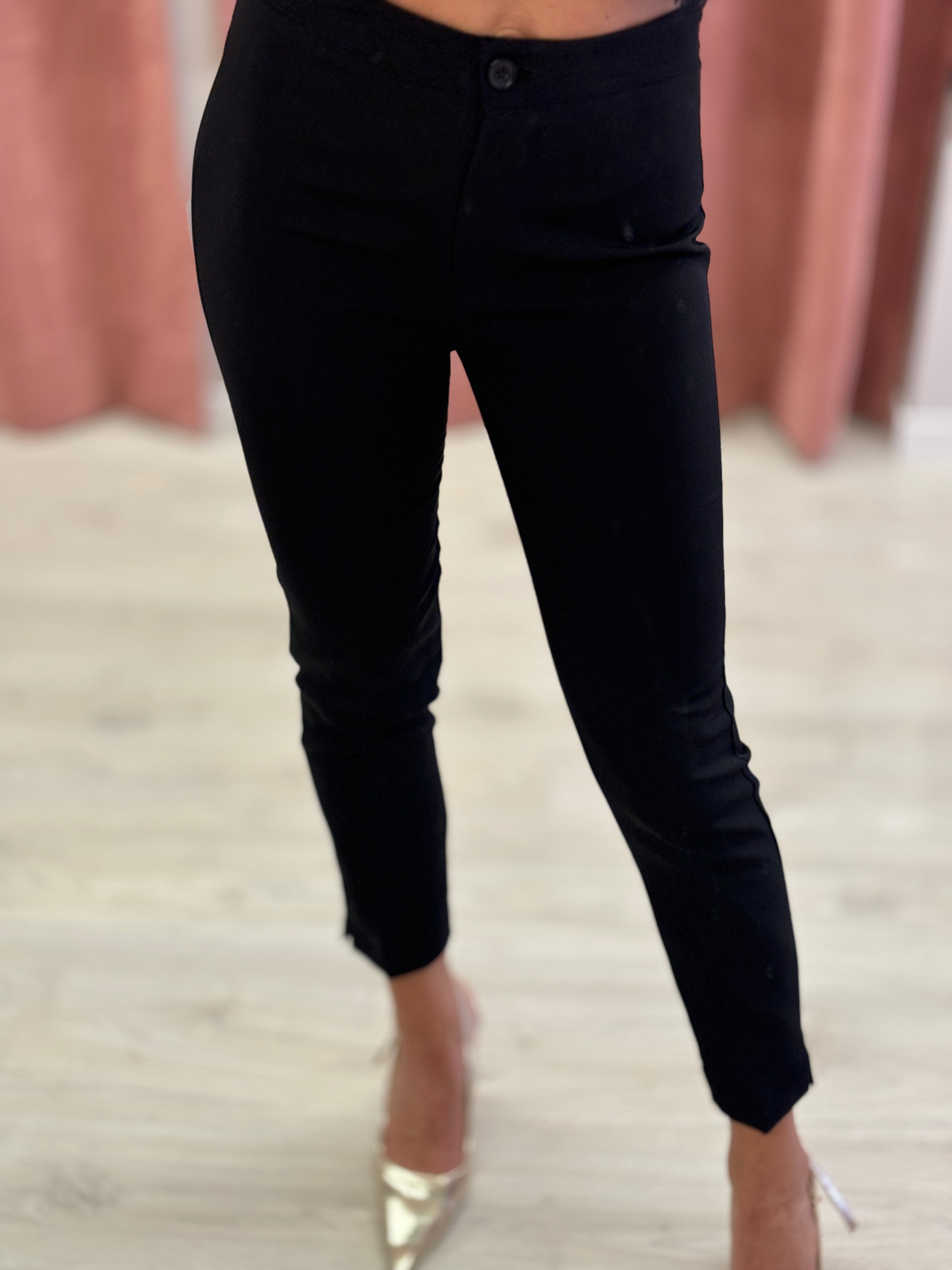 Pantalone sigaretta
