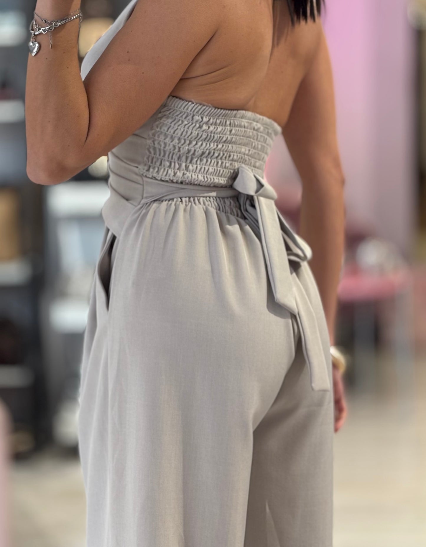Tuta Noemi