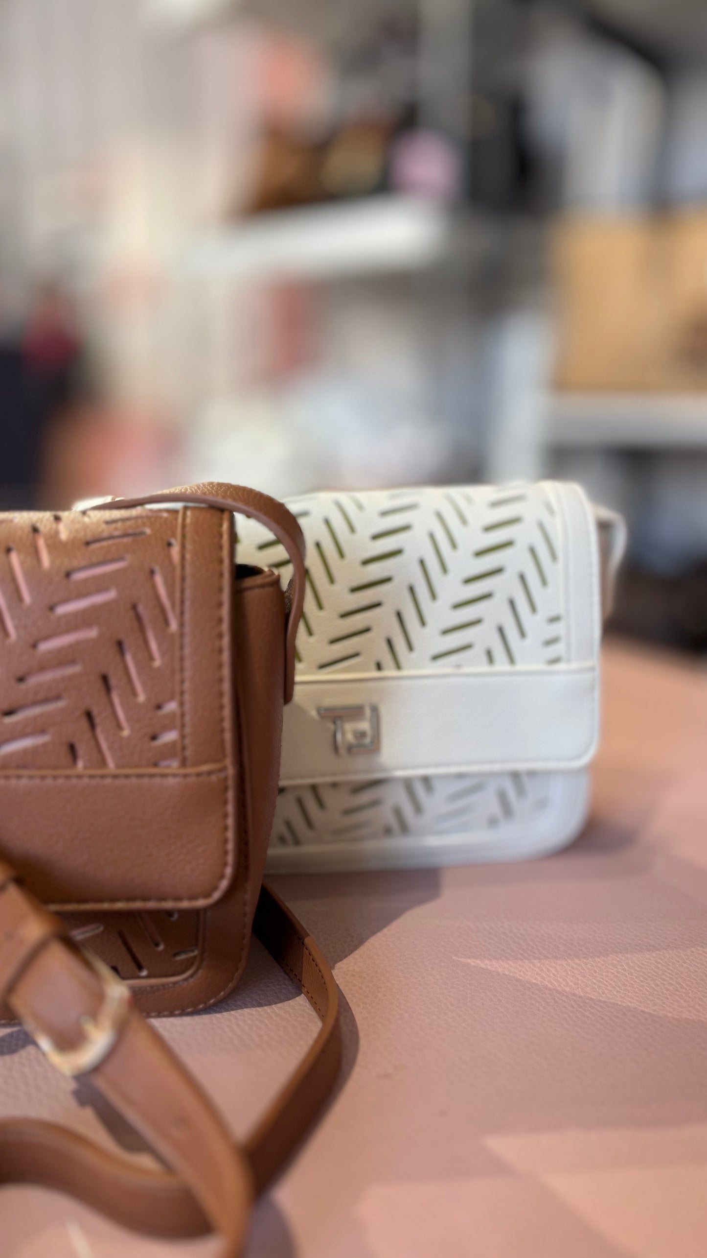 Borsa Ela